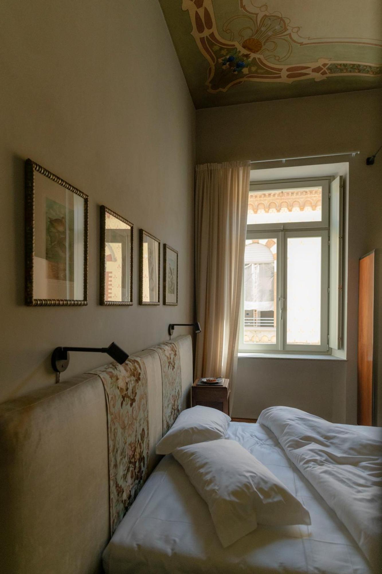 Alma Bed & Breakfast อัลบา ภายนอก รูปภาพ